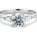 μονόπετρο λευκόχρυσο με ιδιαίτερο design - Ketsetzoglou.com