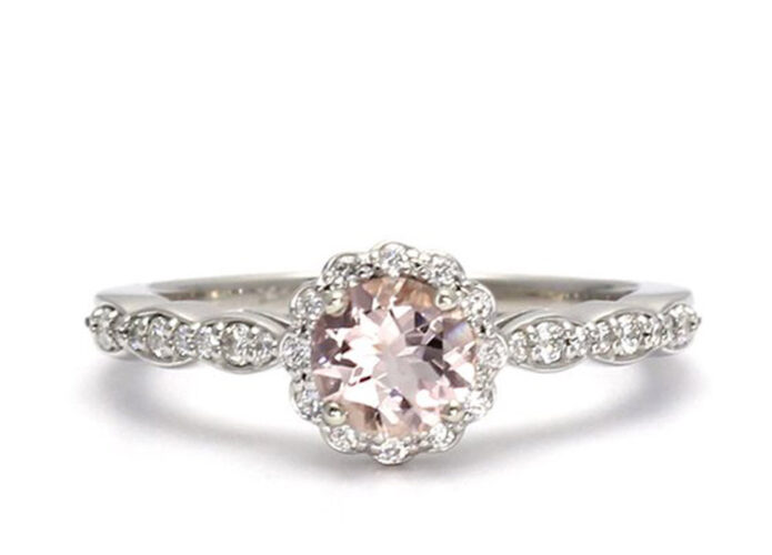 Δαχτυλίδι ροζέτα με ροζ ζαφείρι και διαμάντια - monopetro.com.gr