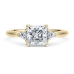 Μονόπετρα δαχτυλίδια με ιδιαίτερη σχεδιαστική γραμμή - Diamond Ring