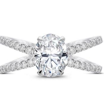 Μονόπετρο δαχτυλίδι με οβάλ διαμάντι Κ18 - Diamond Ring