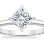 Δαχτυλίδι αρραβώνα με τετράγωνο διαμάντι - ketsetzoglou.com