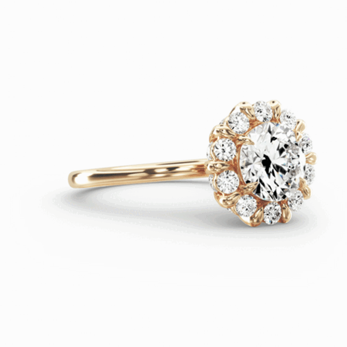 Round Halo Diamond Ring in 18K