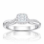 Εντυπωσιακή ροζέτα δαχτυλίδι με τετράγωνο διαμάντι - Κetsetzoglou.com